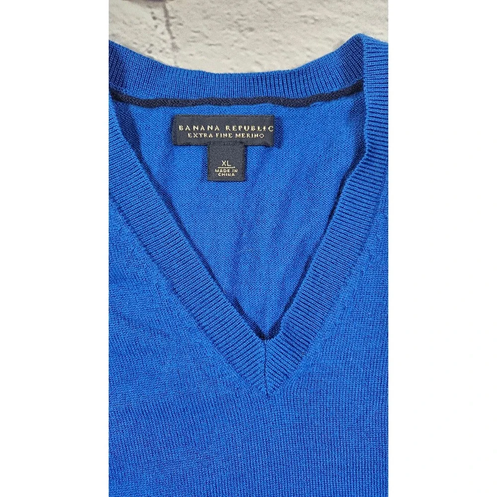 Banana Republic Extra Fine Merino Wool V-Neck Sweater Royal Blue Mens XL